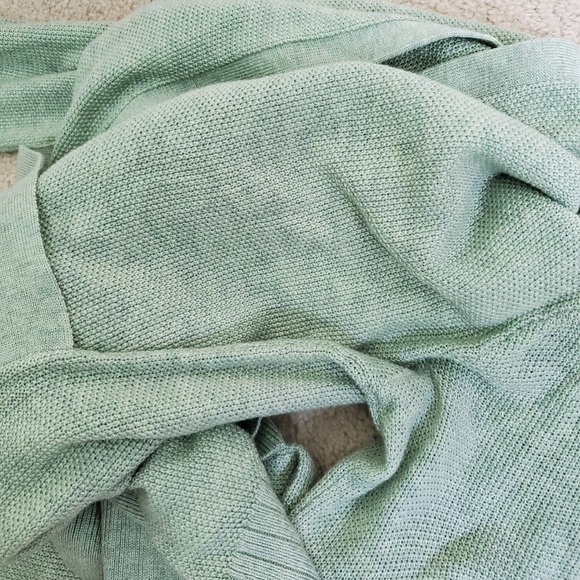 **SOLD** Lululemon Sincerely Yours sweater - Picture 6 of 6